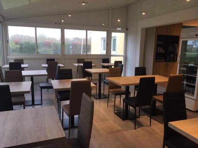 Brit Hotel Salon De Provence Екстер'єр фото